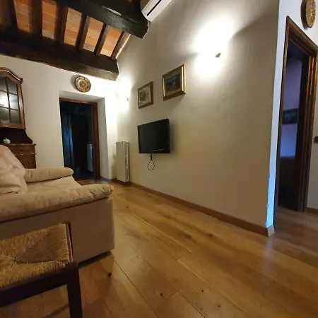 Casa Giogo Arezzo